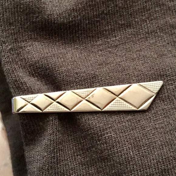 Vintage Set Of (4) Various Designs Tie Clips - Picture 8 of 10